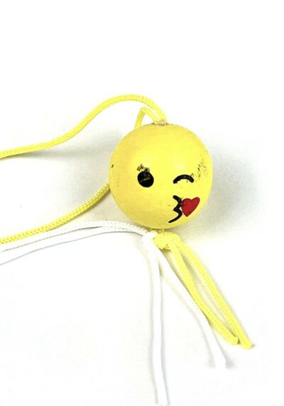 Gelukspoppetje smiley knipoog kus